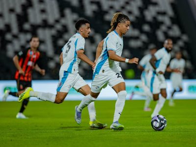 نيوم يهزم الرياض في دوري روشن