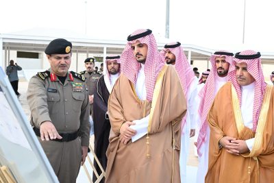 محافظ الطائف يتفقد ميقات قرن المنازل بالسيل الكبير ويطّلع على الخدمات ويشارك العاملين الإفطار