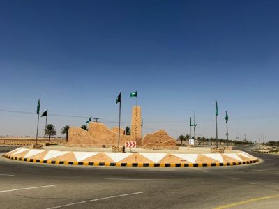 أمانة منطقة القصيم تنفذ مجسم التأسيس بمركز البطين بطابع وطني تراثي