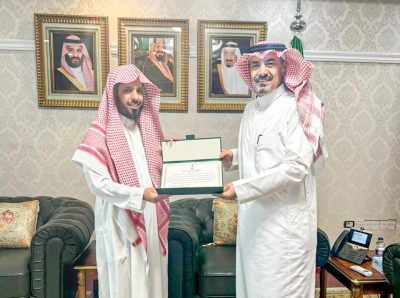 سفير خادم الحرمين الشريفين في اثيوبيا يكرّم الملحق الديني تقديرًا لنجاح البرامج الرمضانية