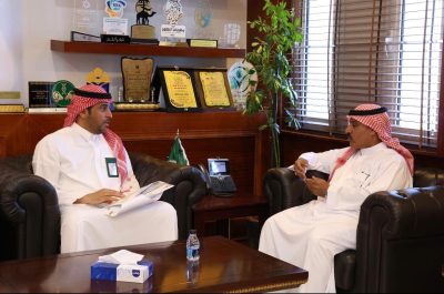 مدير عام فرع البيئة يستقبل رئيس جمعية التوعية السياحية لبحث سبل التعاون