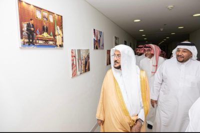 وزير الشؤون الإسلامية يتفقد مقر الإدارة العامة للإعلام والاتصال المؤسسي الجديد في ديوان الوزارة ويشيد بمنجزاتها الإعلامية