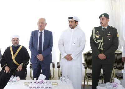 مندوبا عن جلالة الملك عبدالله الثاني وولي العهد الأمين (العيسوي) يقدم واجب العزاء لقبيلة (الرولة) بالمملكة الأردنية الهاشمية