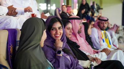 الأميرة ريم بنت الوليد تشيد بتطور الرياضة النسائية بعد حضورها نهائي كأس الاتحاد السعودي للسيدات