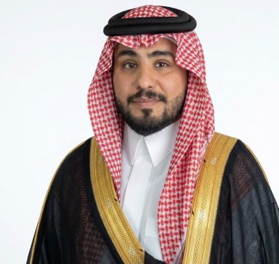 القرشي يضيف إنجازًا أكاديميًا بحصوله على الماجستير في العلاقات العامة
