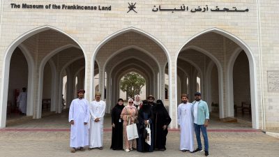 إعلاميون ومؤثرون يواصلون استكشاف كنوز ظفار الطبيعية والتاريخية في ثاني أيام البرنامج الإعلامي لموسم خريف ظفار