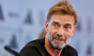 مدرب ليفربول وبوروسيا دورتموند السابق يوقع عقدًا يمتد حتى نهاية كأس العالم 2030.