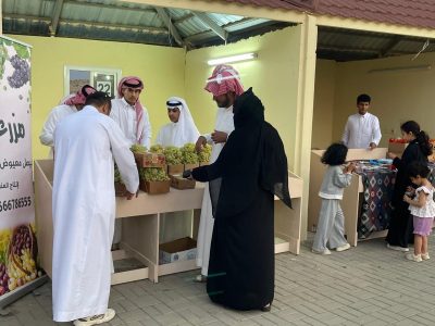 محافظ ميسان يفتتح مهرجان العسل والفواكه الموسمية في بني سعد