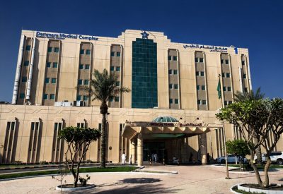 الدمام الطبي يعزّز طاقته الجراحية بثلاث غرف عمليات مسائية