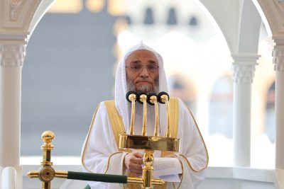 الغزواي ينصح المسلمين بمحاسبة النفس من المسجد الحرام